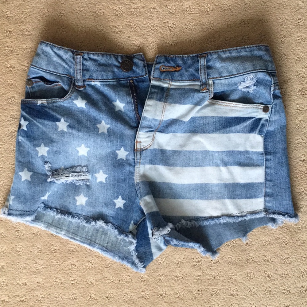 Flag jean shorts